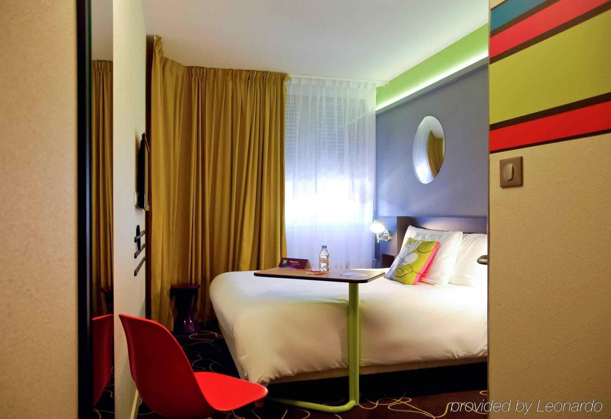 Ibis Styles Roanne Centre Gare Otel Oda fotoğraf